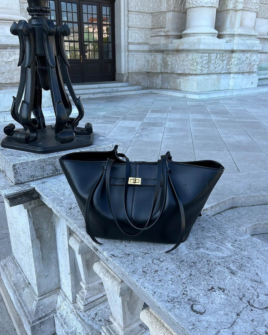 Agnese — Borsa Donna Shopper Grande Rigida con Tasca Interna e Chiusura, Lina Milano