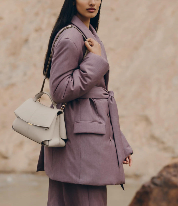 Anita — Borsa Donna a Mano Media in Pelle con Patta e Tracolla, Lina Milano