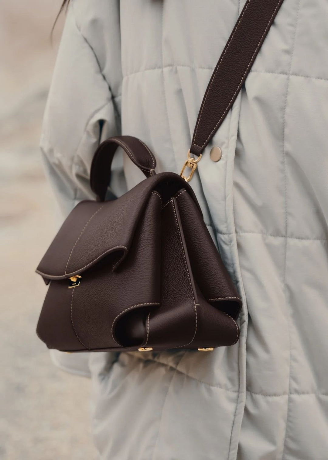 Anita — Borsa Donna a Mano Media in Pelle con Patta e Tracolla, Lina Milano