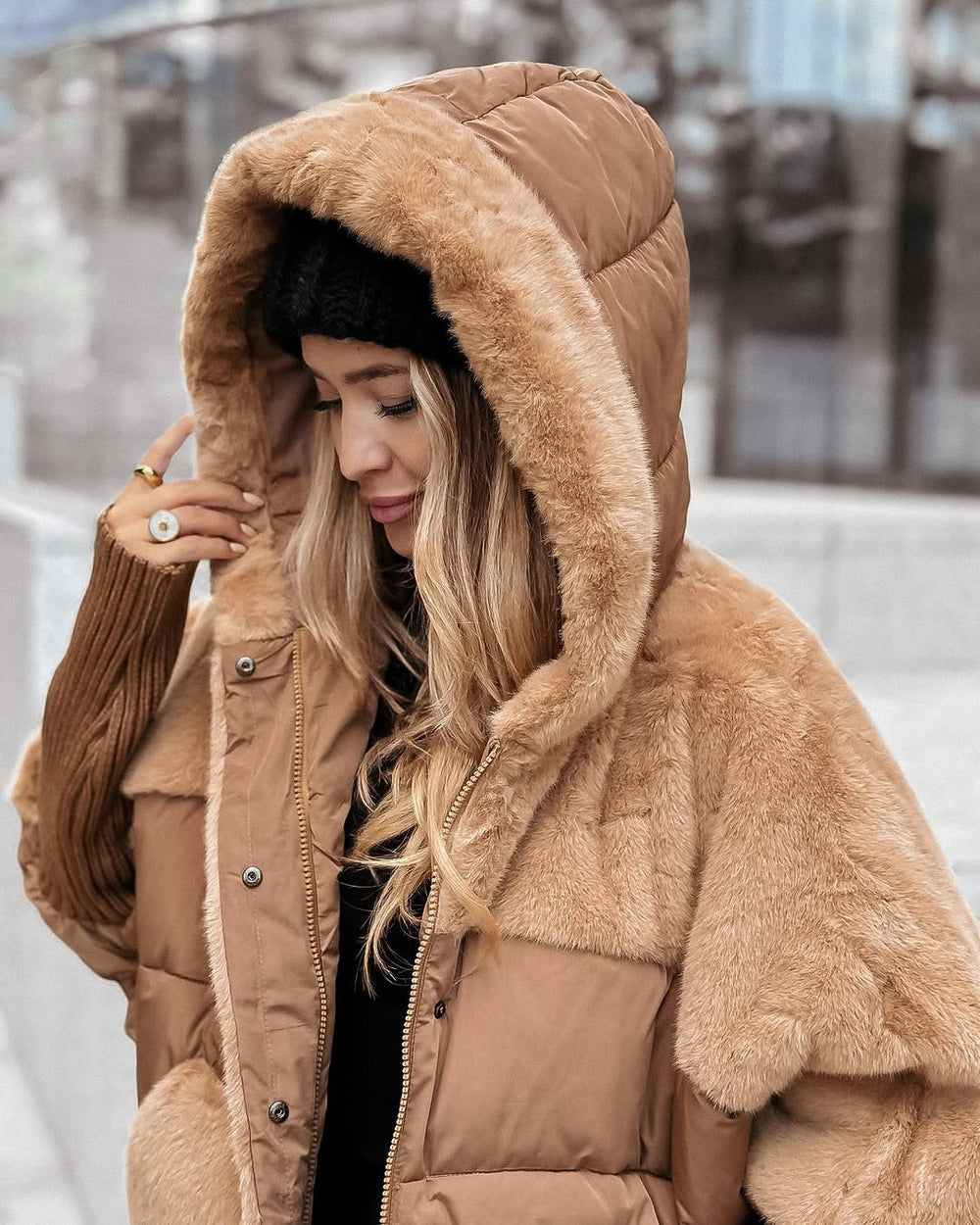 Bruna — Piumino Donna Invernale Oversize con Cappuccio Effetto Montone, Lina Milano