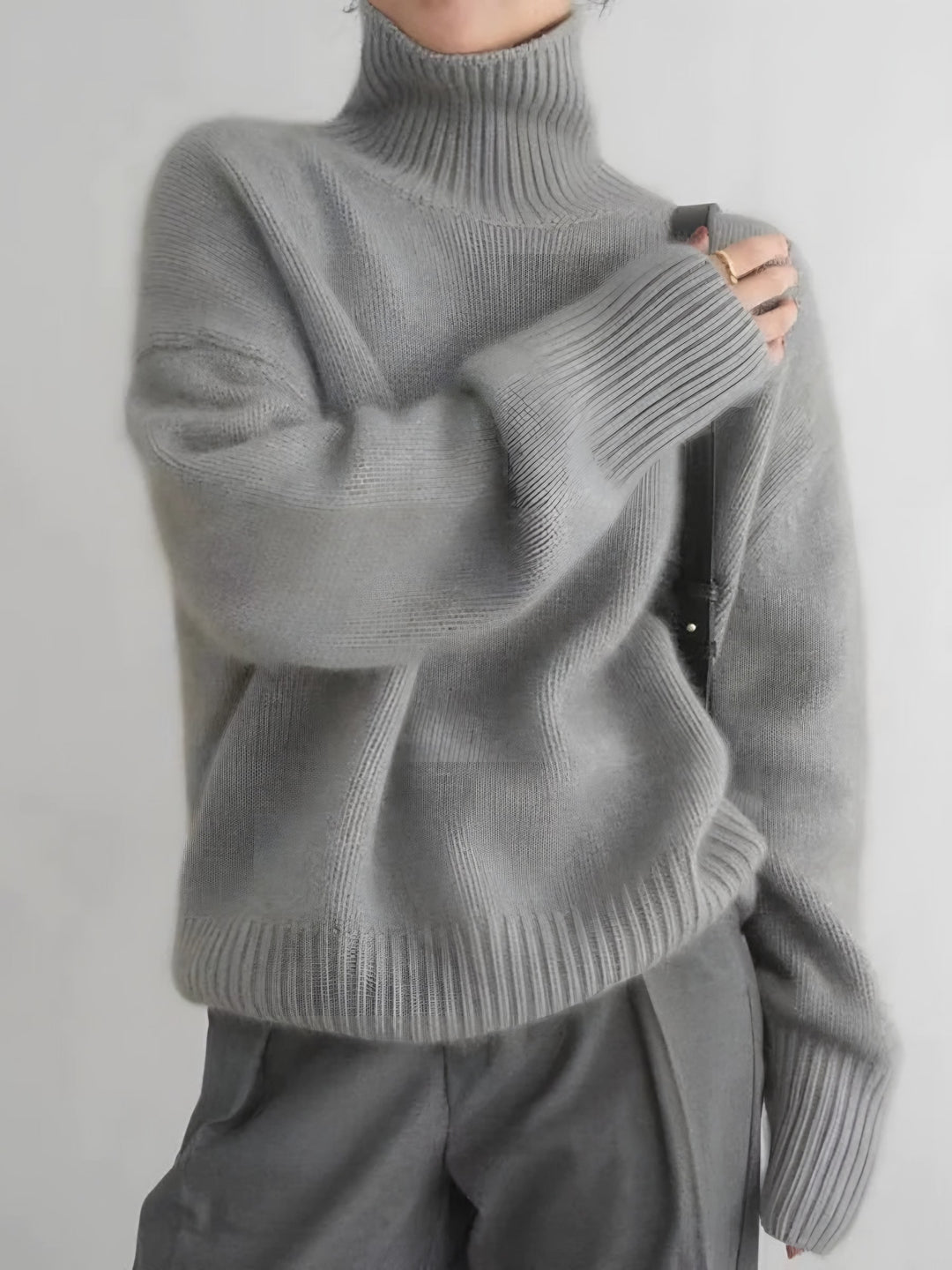 Costanza — Dolcevita Donna Oversize Collo Alto con Spalle Scese, Lina Milano