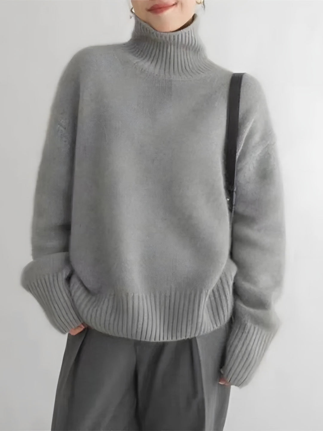 Costanza — Dolcevita Donna Oversize Collo Alto con Spalle Scese, Lina Milano