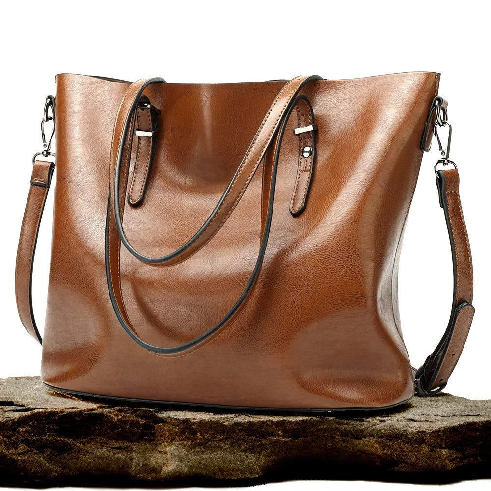 Donatella — Borsa Donna Shopper Grande in Pelle Vintage con Patta, Lina Milano