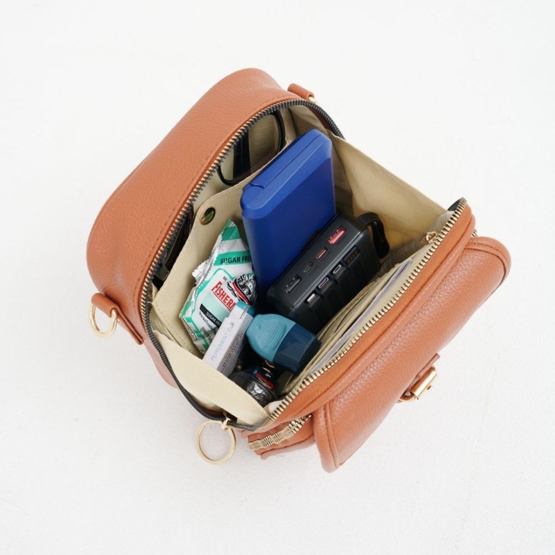 Gioia — Borsa a Tracolla Donna Piccola Quadrata con Tasche e Cerniera, Lina Milano