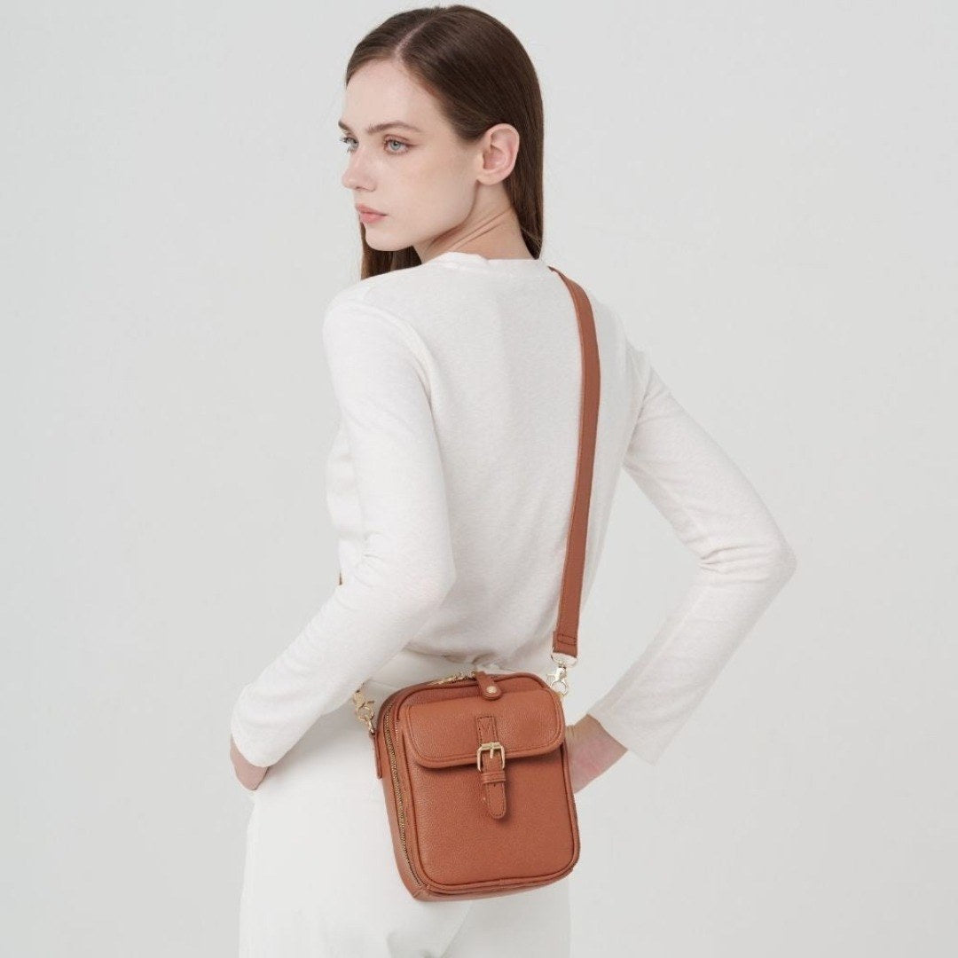 Gioia — Borsa a Tracolla Donna Piccola Quadrata con Tasche e Cerniera, Lina Milano