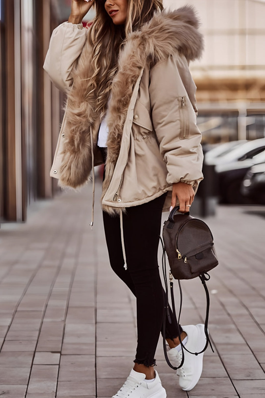 Lea — Parka Donna Invernale Corto con Cappuccio in Pelliccia Sintetica, Lina Milano