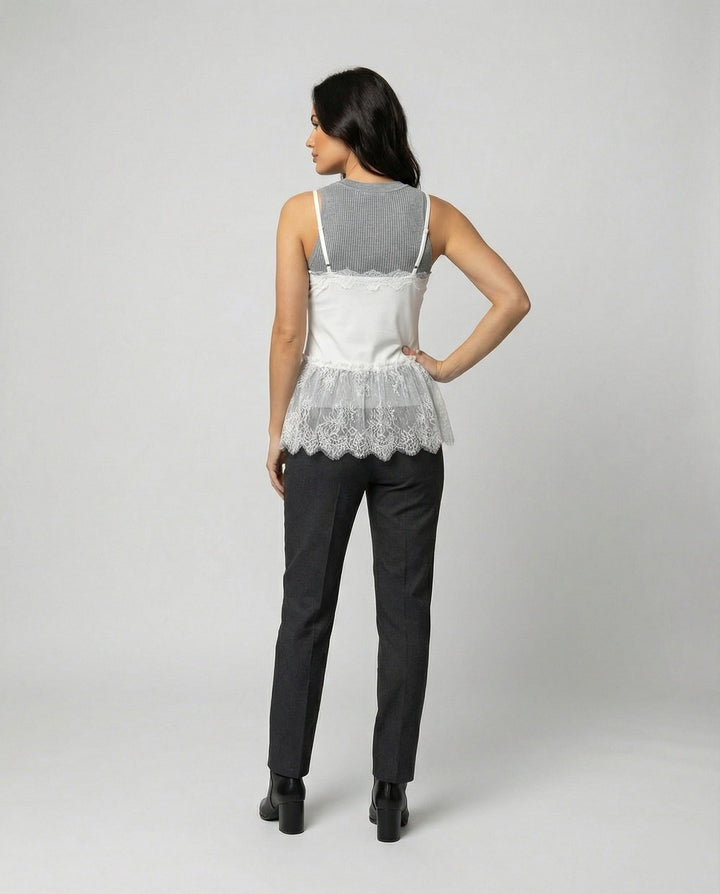 Vittoria — Top di Pizzo Donna con Volant Scollo V, Lina Milano